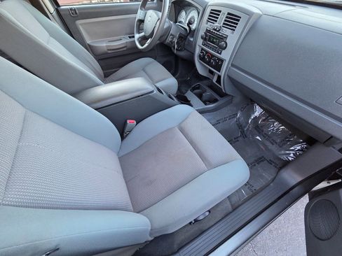 Used 2005 Dodge Dakota SLT image 17