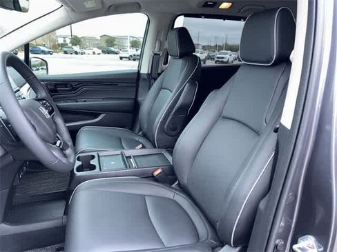 Certified 2026 Honda Odyssey Touring image 24