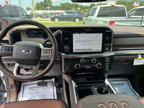 New 2026 Ford F250 King Ranch w/ Chrome Package AWD/4WD image 15