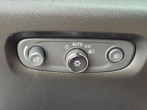 Used 2019 Chevrolet Traverse High Country AWD/4WD image 17