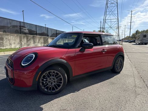 Certified 2025 MINI Cooper S FWD image 1