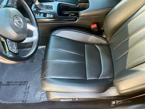 Used 2024 Acura Integra image 18