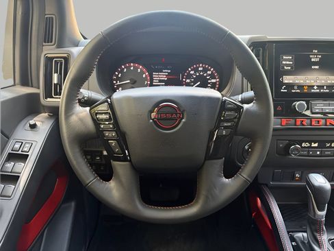 Used 2025 Nissan Frontier PRO-4X w/ Interior Protection Package AWD/4WD image 18
