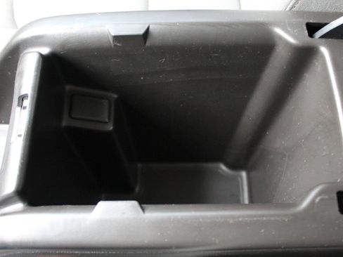 Used 2015 Chevrolet Colorado W/T w/ WT Convenience Package image 31