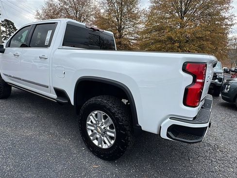 New 2025 Chevrolet Silverado 2500 High Country w/ High Country Premium Package image 7