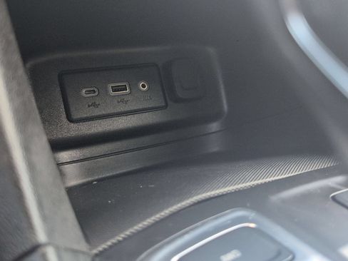Used 2024 Chevrolet Equinox LT AWD/4WD image 20