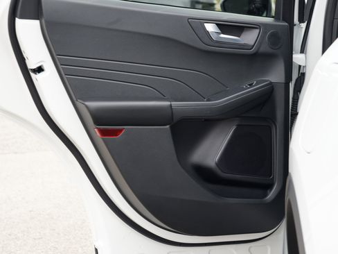 Used 2023 Ford Escape Platinum w/ Premium Technology Package image 22