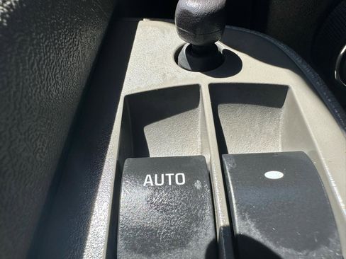 Used 2021 GMC Savana 3500 Extended w/ Power Convenience Package RWD image 16