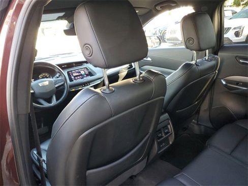 Certified 2022 Cadillac XT4 Premium Luxury w/ Enhanced Visibility Package image 13