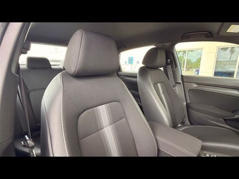 Certified 2024 Honda Civic Sport image 8