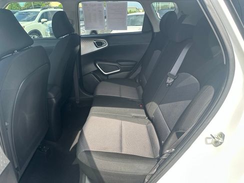 Used 2022 Kia Soul LX FWD image 26