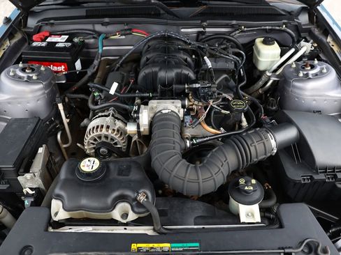 Used 2007 Ford Mustang Coupe RWD image 41