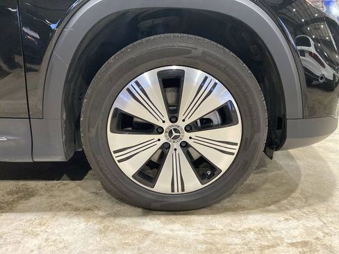 Certified 2023 Mercedes-Benz EQB 250+ w/ Exclusive Package image 21