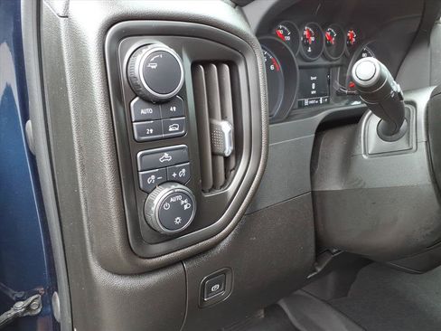 Used 2022 Chevrolet Silverado 1500 Custom AWD/4WD image 20