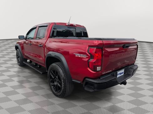 Used 2024 Chevrolet Colorado Trail Boss w/ Advanced Trailering Package AWD/4WD image 3