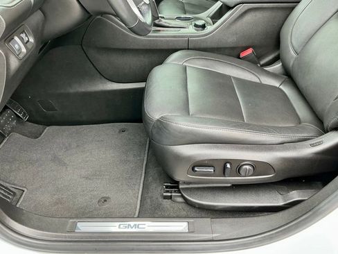 Used 2019 GMC Acadia SLT FWD image 40