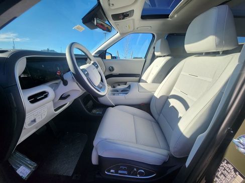 Used 2026 Hyundai Palisade Calligraphy image 11