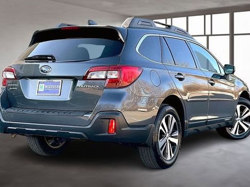 Used 2019 Subaru Outback 2.5i Limited AWD/4WD image 6