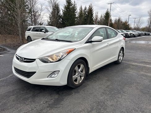 Used 2013 Hyundai Elantra GLS w/ Preferred Pkg image 3