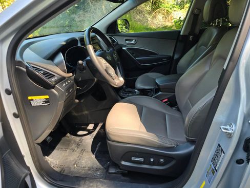 Used 2013 Hyundai Santa Fe Limited AWD/4WD image 22
