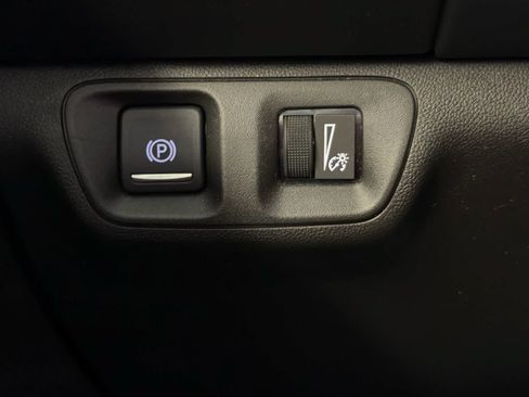 Used 2022 GMC Acadia SLE FWD image 44
