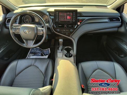 Used 2024 Toyota Camry SE image 20