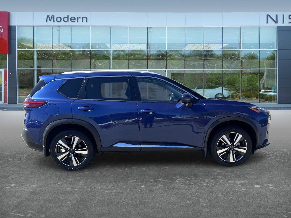 Certified 2023 Nissan Rogue SL w/ SL Premium Package FWD image 4