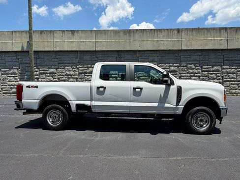 Used 2023 Ford F250 XL w/ Snow Plow Prep Package AWD/4WD image 6