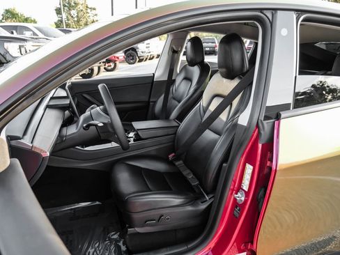 Used 2021 Tesla Model Y 2WD image 35