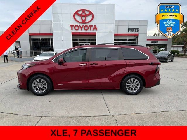 Used 2021 Toyota Sienna XLE FWD image 8