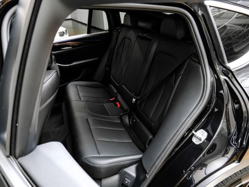 Used 2024 BMW X4 xDrive30i image 43