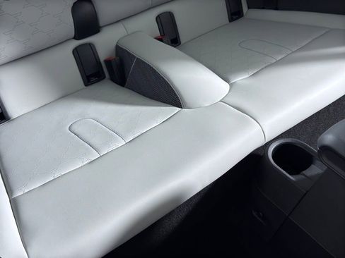 Certified 2025 MINI Cooper 2-Door Hardtop FWD image 22