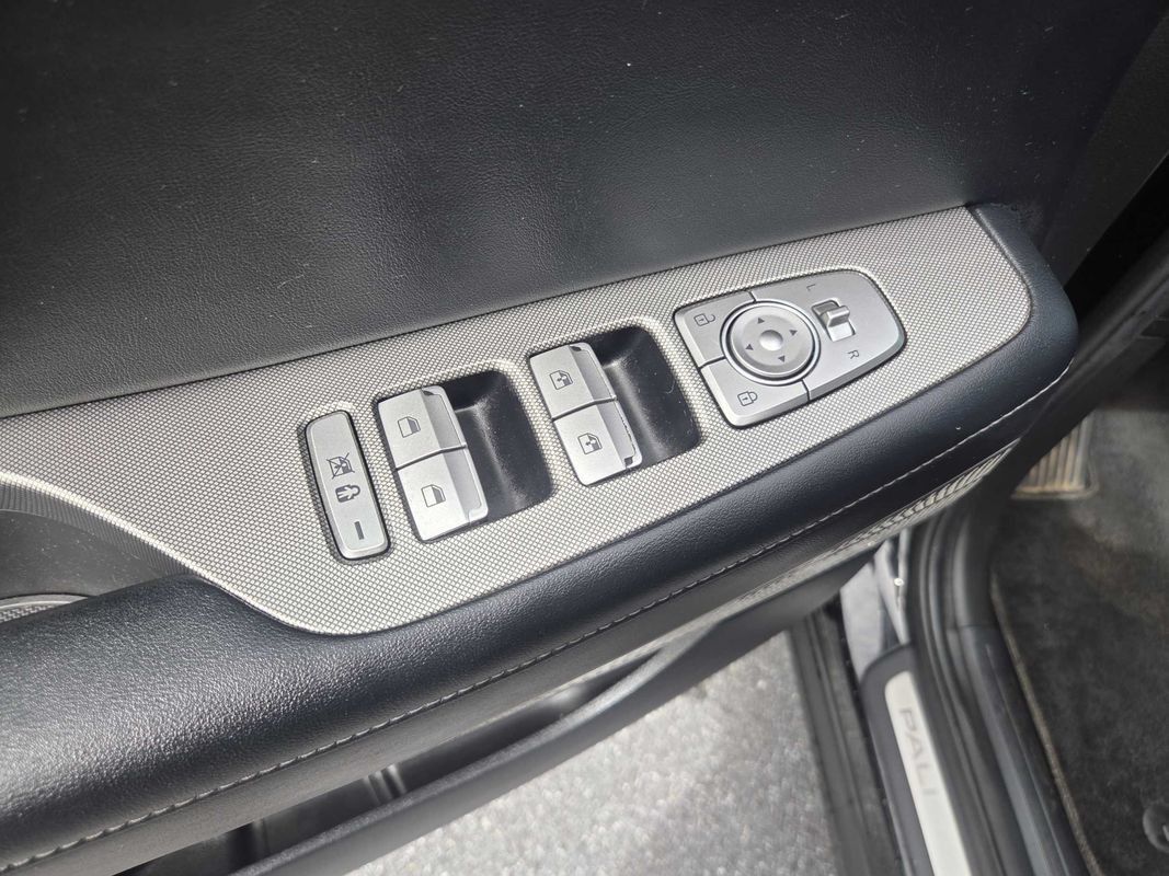 Used 2021 Hyundai Palisade Limited AWD/4WD image 18