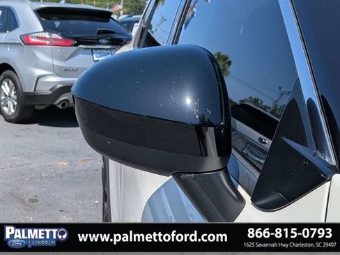 Used 2023 Nissan Rogue SV w/ SV Premium B Package FWD image 11