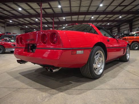 Used 1990 Chevrolet Corvette Coupe image 8