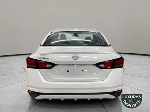 Used 2025 Nissan Altima 2.5 SV image 6