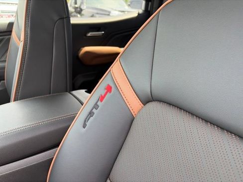 New 2026 GMC Canyon AT4 w/ Nightfall Edition AWD/4WD image 25