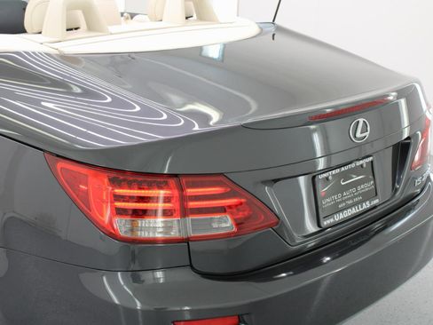 Used 2011 Lexus IS 250C image 20