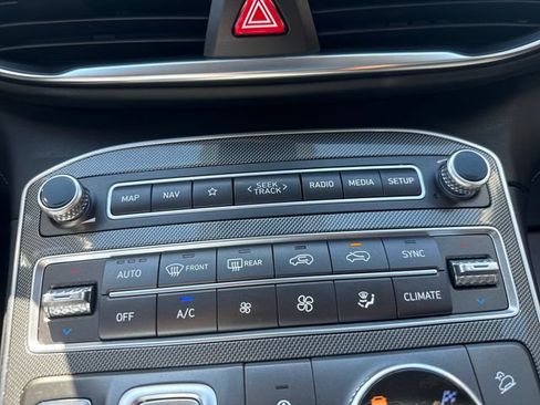 Certified 2023 Hyundai Santa Fe SEL w/ Premium Package AWD/4WD image 17
