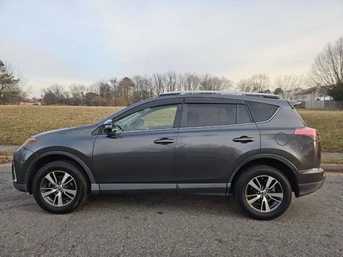 Used 2016 Toyota RAV4 XLE image 2
