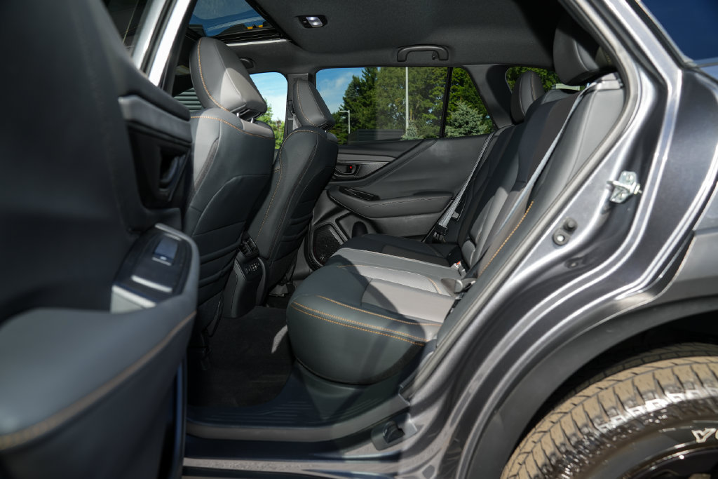 Used 2024 Subaru Outback Wilderness w/ Wilderness Package AWD/4WD image 33