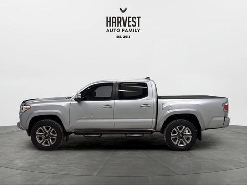 Used 2018 Toyota Tacoma Limited AWD/4WD image 2