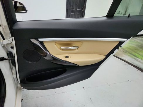 Used 2018 BMW 330i Sedan RWD image 29