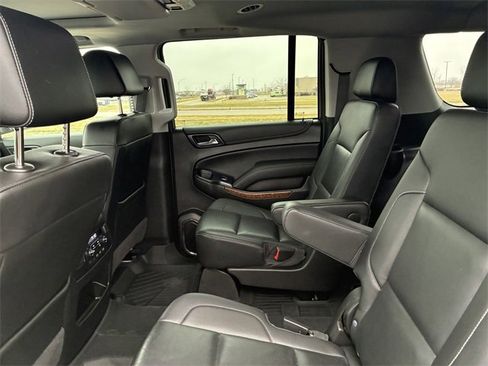 Used 2020 Chevrolet Suburban Premier image 13