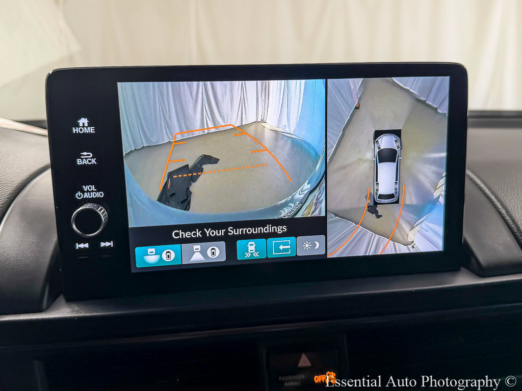 Used 2025 Honda Pilot TrailSport image 17