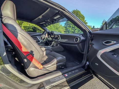 Used 2018 Chevrolet Camaro ZL1 w/ LPO, ZL1 Protection Package RWD image 35