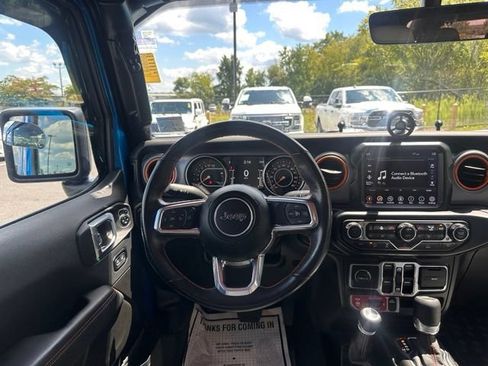 Used 2023 Jeep Gladiator Mojave w/ Cold Weather Group AWD/4WD image 21