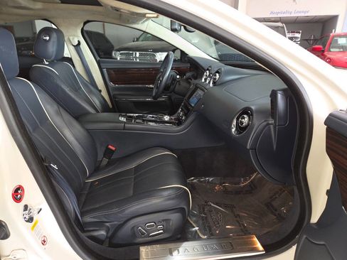 Used 2011 Jaguar XJ L Supercharged image 30