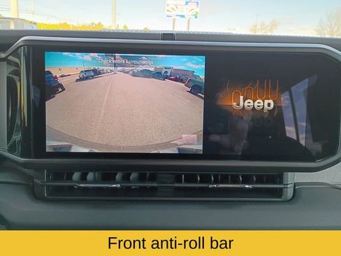 Used 2024 Jeep Wrangler Unlimited Sahara AWD/4WD image 17