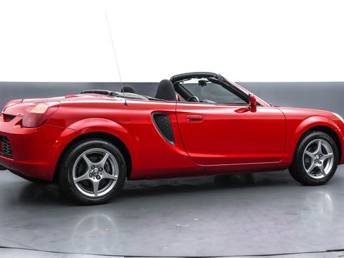 Used 2001 Toyota MR2 image 6